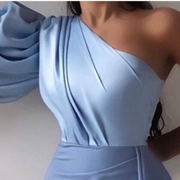 SOLD ‼️ One Shoulder Puff Sleeve Ruched Slit Dress - Picture 2 of 7